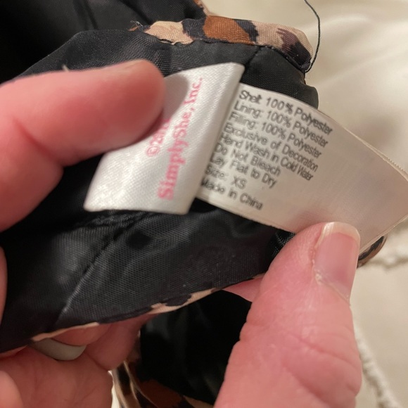 {Lulu Pink} Leopard Dog Ruffle Dress/Coat XS Zipper closure EUC Leash Hooks - Picture 4 of 9